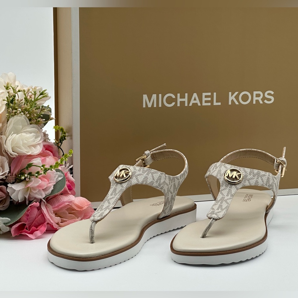 Michael Kors Vanilla Thong Sandals NIB - Picture 8 of 11